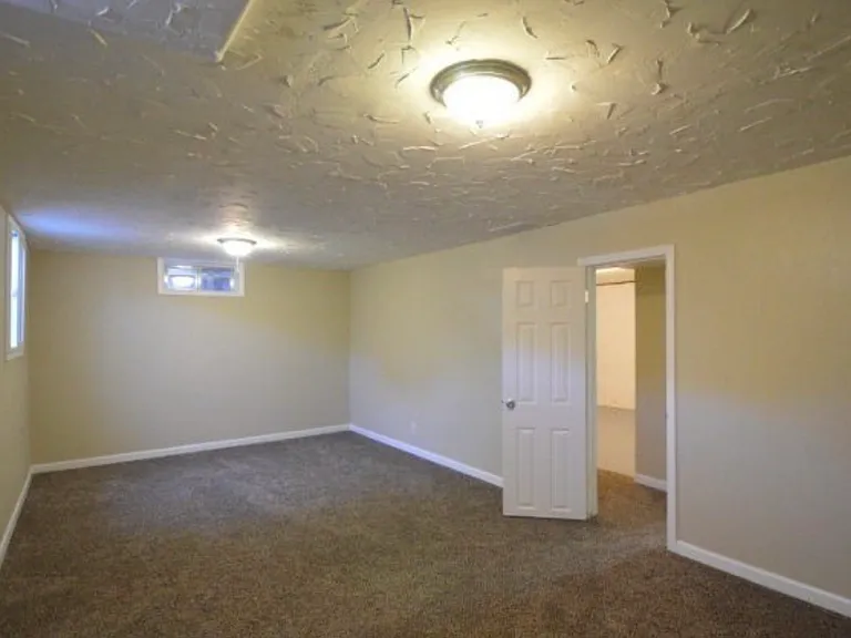 290 Lincoln Dr — Photo 11