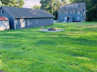 515 Blauvelt Rd, Pearl River, NY 10965