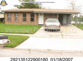 303 Greens End St, Orlando, FL 32810