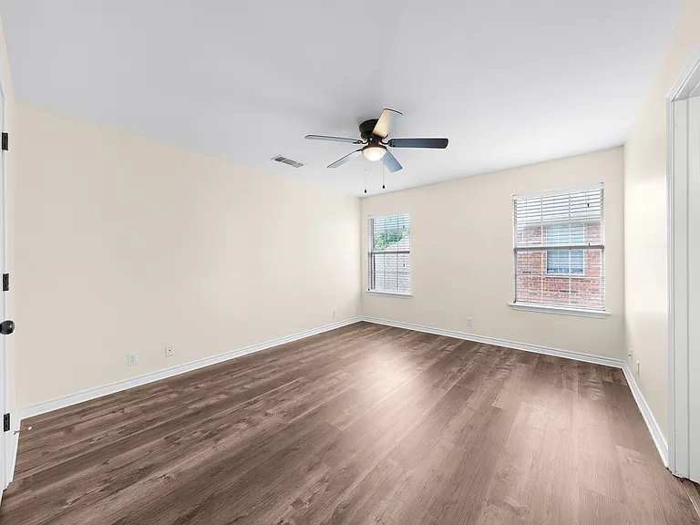 324 N Tolbert Ave — Photo 19