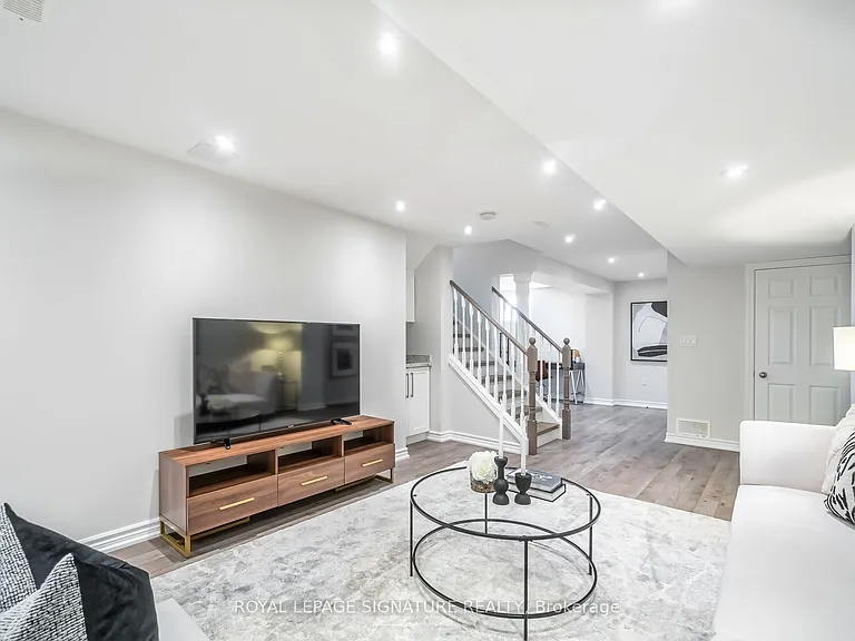 142 Maria Rd — Photo 27