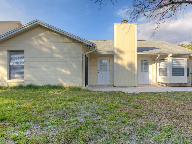 9324 Pavillion Dr — Photo 14