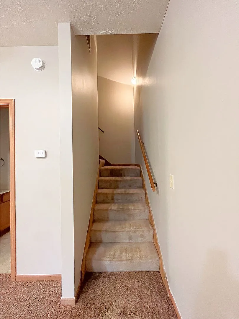 Building Photo - 2726 Wyndham Ct