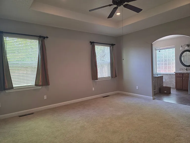 1458 Cardiff Dr — Photo 18