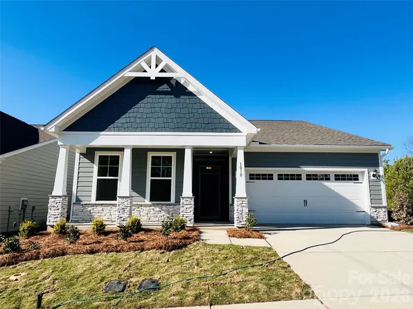 1010 Mapletree Ln, Indian Trail, NC 28079