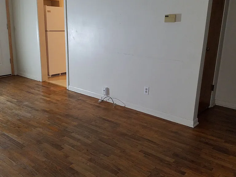 515 N Hagadorn Rd — Photo 5
