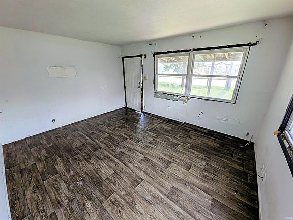 4th image of 1024 W Lusher Ave