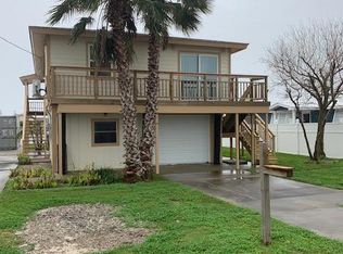 131 Ridge Harbor Dr, Rockport, TX 78382