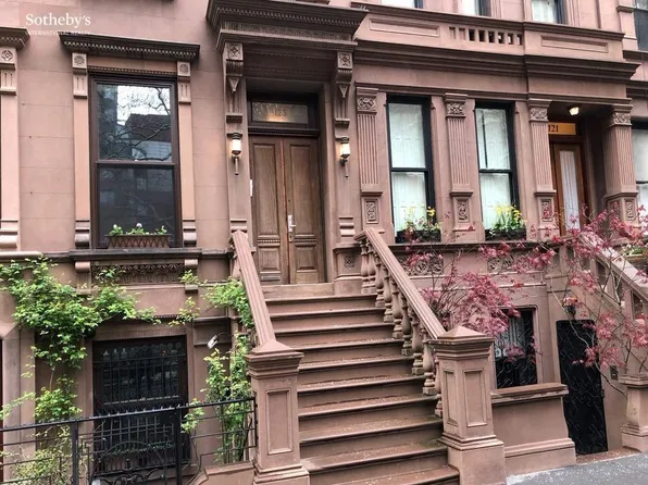 123 W 69th St APT 2, New York, NY 10023
