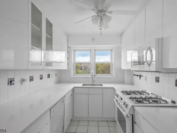 415 Claremont Ave #5C, Montclair Twp., NJ 07042