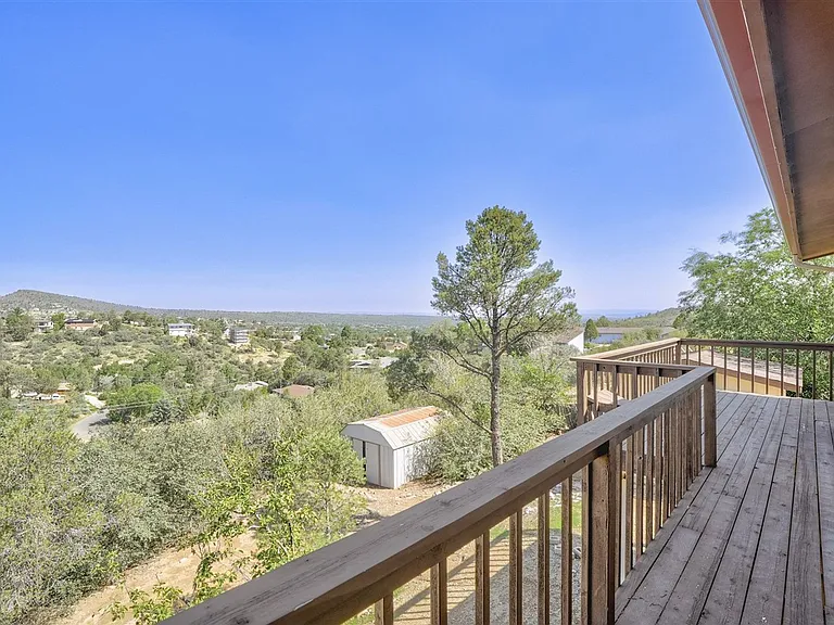 2270 Sandia Dr — Photo 32