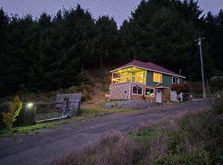 19 Haven Ct, Whitethorn, CA 95589