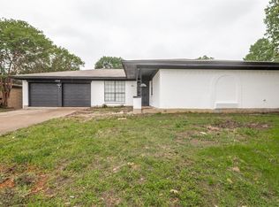 2908 Legend Rd, Arlington, TX 76014