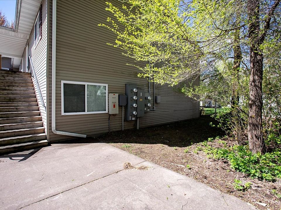 1st image of 205 17th Ave W #F