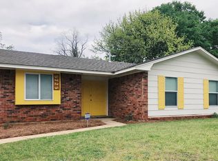 5725 Roxboro Dr, Montgomery, AL 36117