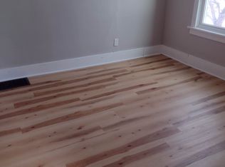 725 Wallis Ave, Farrell, PA 16121