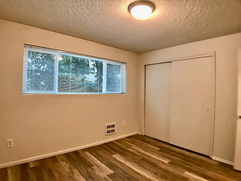 Bergen Apartments — Photo 9