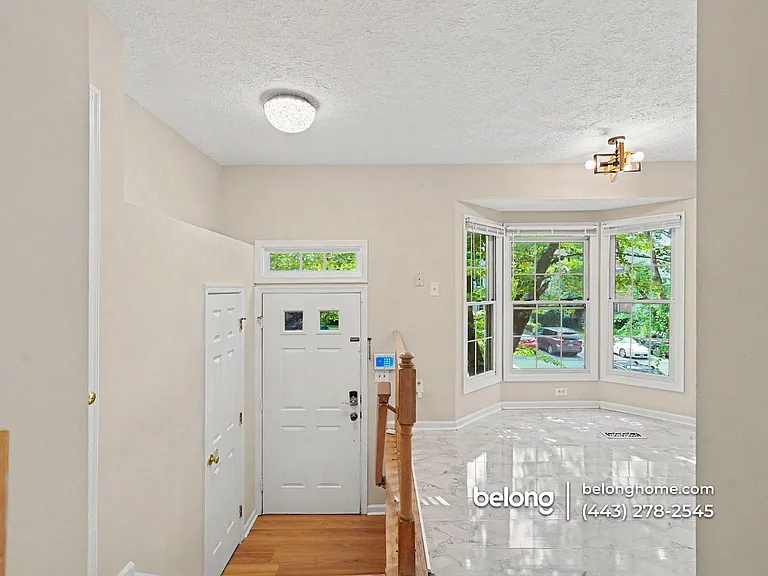 1227 Travis View Ct — Photo 3