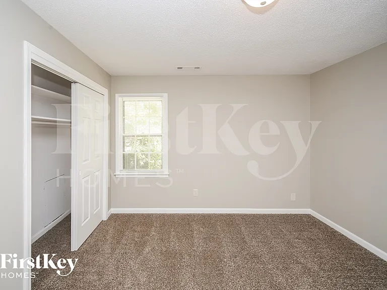 7006 Loddon Cv — Photo 12