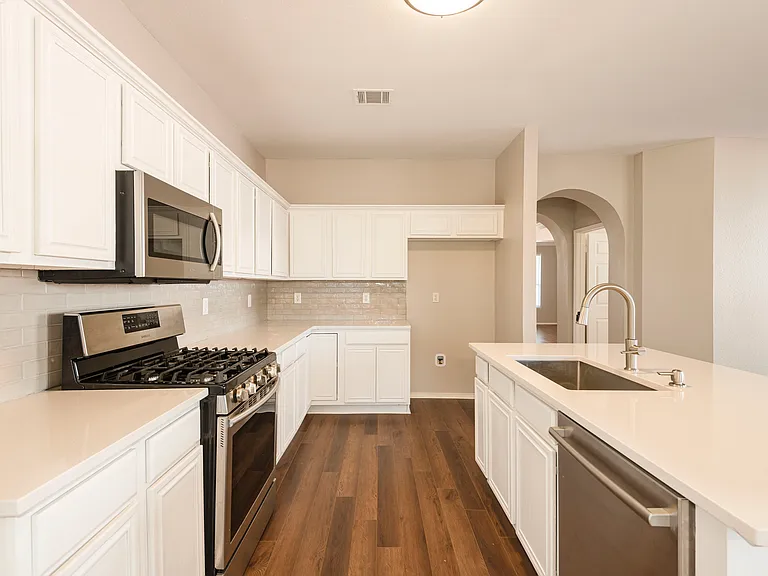 405 Mimosa Dr — Photo 13