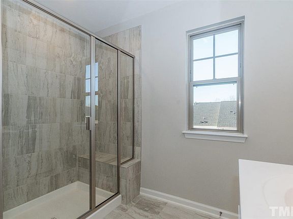 PHOTO REPRESENTATIONAL-colors options vary same floorplan not exact home