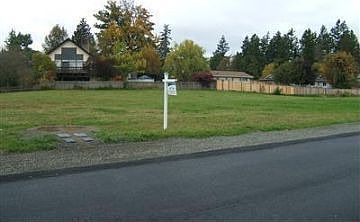 2nd image of 4716 125th Avenue Ct E