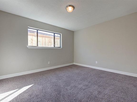 4th image of 4211 Ebbtide Dr