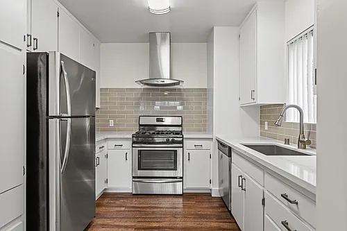 832-844 21st St Photo 1