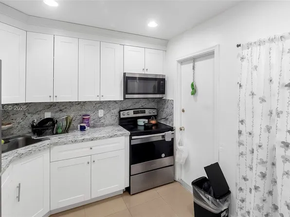 4200 NW 3rd Ct APT 241, Fort Lauderdale, FL 33317