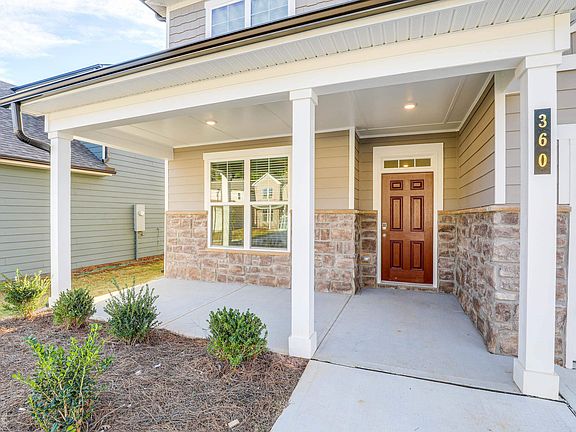 4th image of 360 Caledonia Ct
