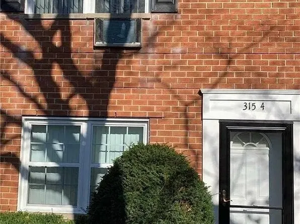 315 Hicksville Rd APT 4, Bethpage, NY 11714