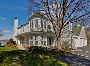 585 Marina Ct #585, Wauconda, IL 60084