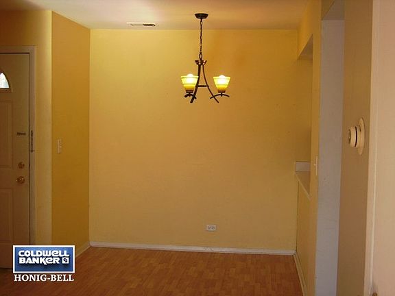 5th image of 1976 Kenilworth Cir