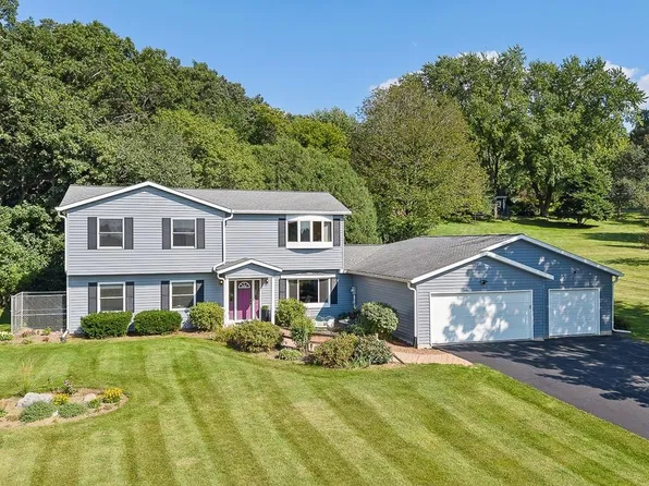 4862 Hickory Trl, Middleton, WI 53562