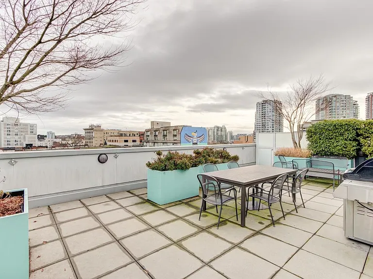 53 Hastings St W #604 — Photo 12
