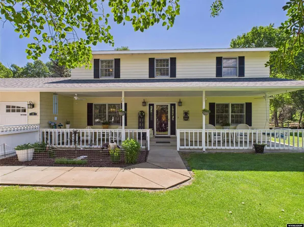 8 Chokecherry Ln, Buffalo, WY 82834