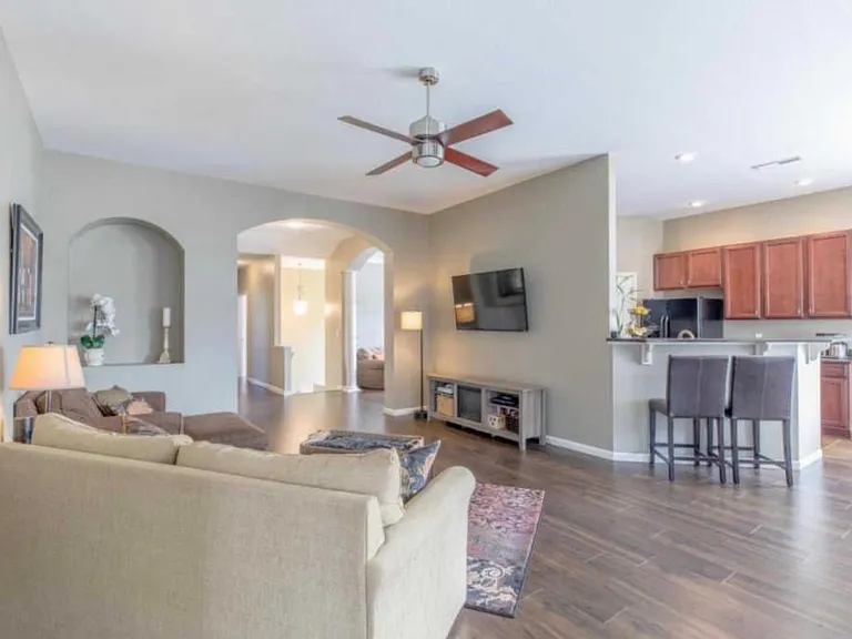 1425 Carylake Cir — Photo 10