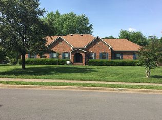 1471 Dr Meade Ln, Clarksville, TN 37042