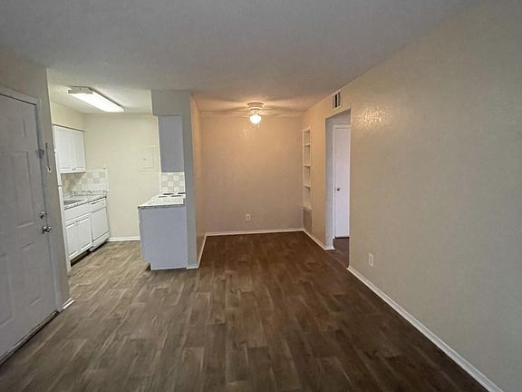 2nd image of 3246 Bonnie Dr #128