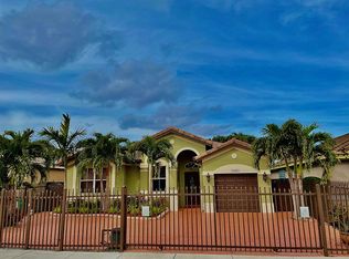 15443 SW 24th Ter, Miami, FL 33185