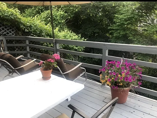 Rented by Daniel Gale Sotheby's International Realty | media 28