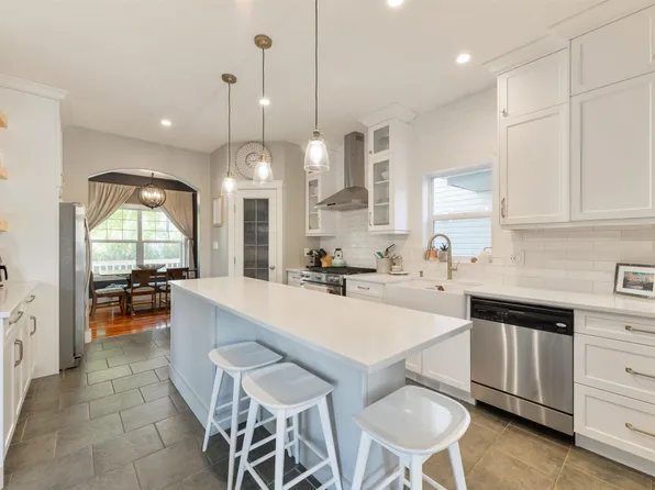 5418 Thibault Wynd NW, Edmonton, AB T6R 3J1