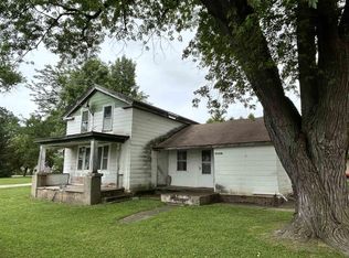 W11734 2nd St, Waterloo, WI 53594