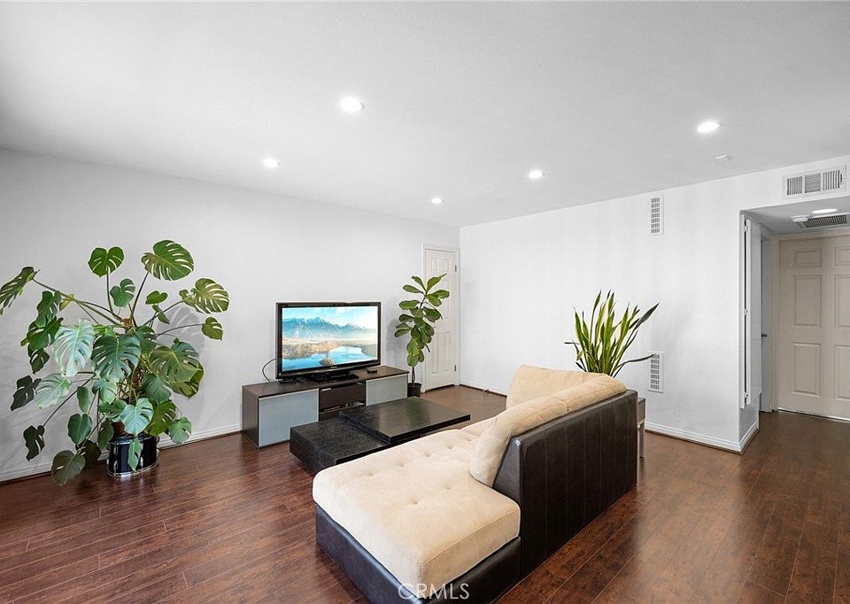 1st image of 5224 Denny Ave APT 111