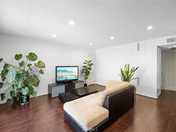 5224 Denny Ave APT 111, North Hollywood, CA 91601