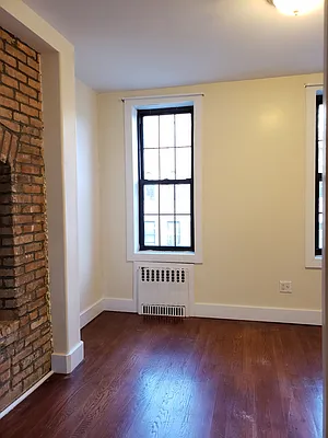 Rented by Signature Property Realty | media 16