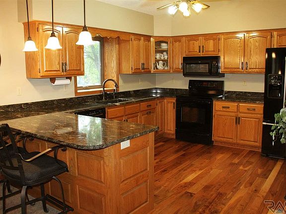 5th image of 1001 E Jenny Cir