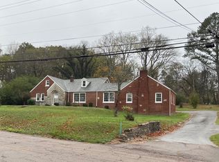 308 S High St, Waynesboro, TN 38485