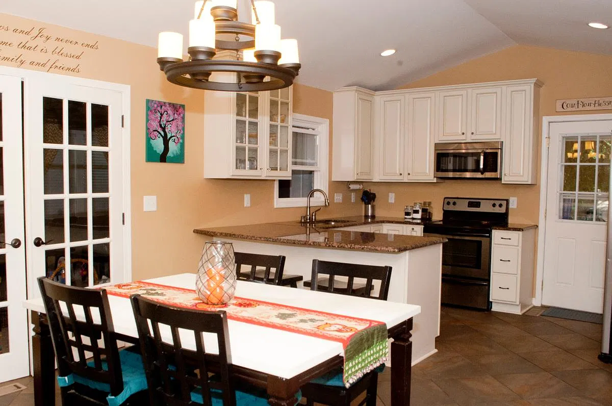 3 bed, 1635 sqft, $1,900 — Photo 2