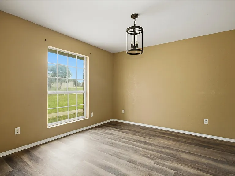 100 Pinnacle Cir — Photo 22